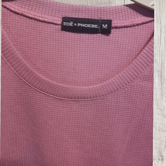 Zoe + Phoebe Mauve Short Sleeve Waffle Knit Top Size Medium Casual Wear - Picture 2 of 7